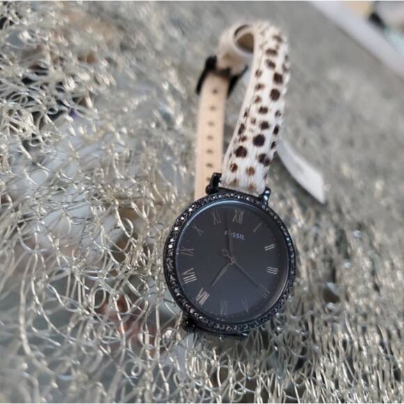 Fossil ES4726 Kinsey Spotted Leather Strap Watch - Picture 4 of 8